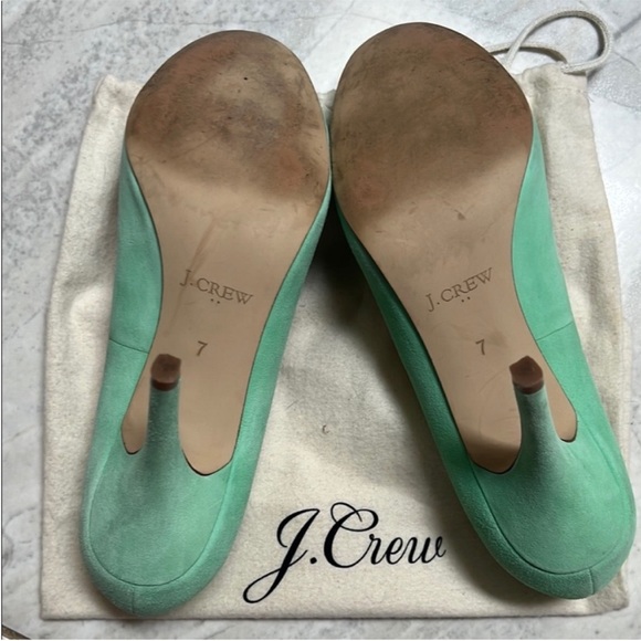 J. Crew | Women's size 7 Mint Green Suede Closed Toe Heels - Picture 6 of 9